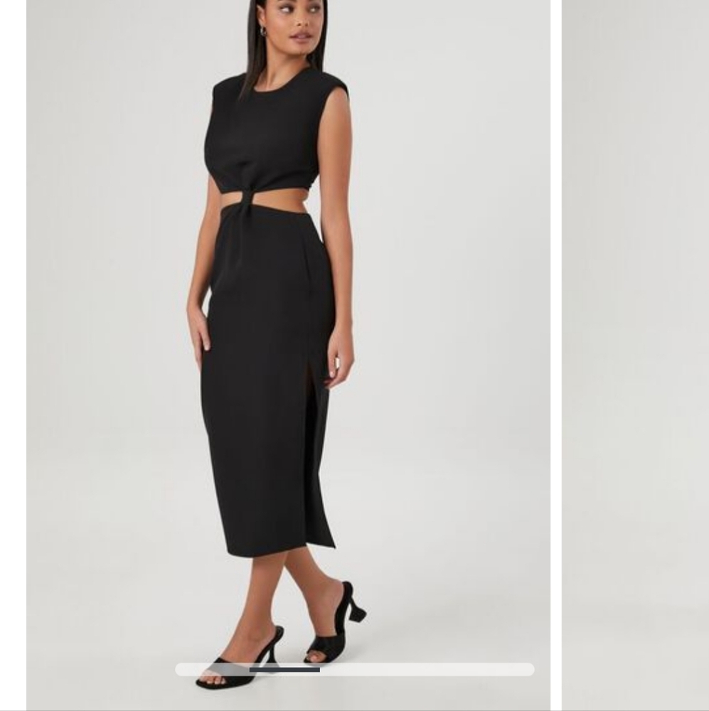 Large eBlack Cut-Out Midi Dress